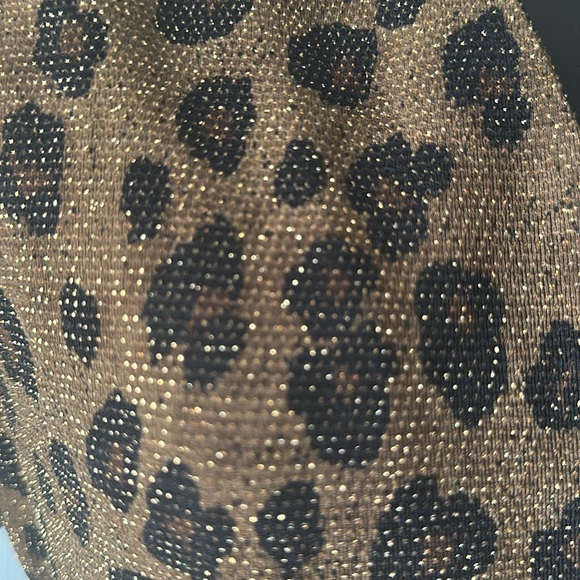 Virgo sequence, leopard midi wrap dress - Picture 5 of 5